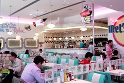 Tommy Mel's crece en franquicia con sus restaurantes típicamente americanos
